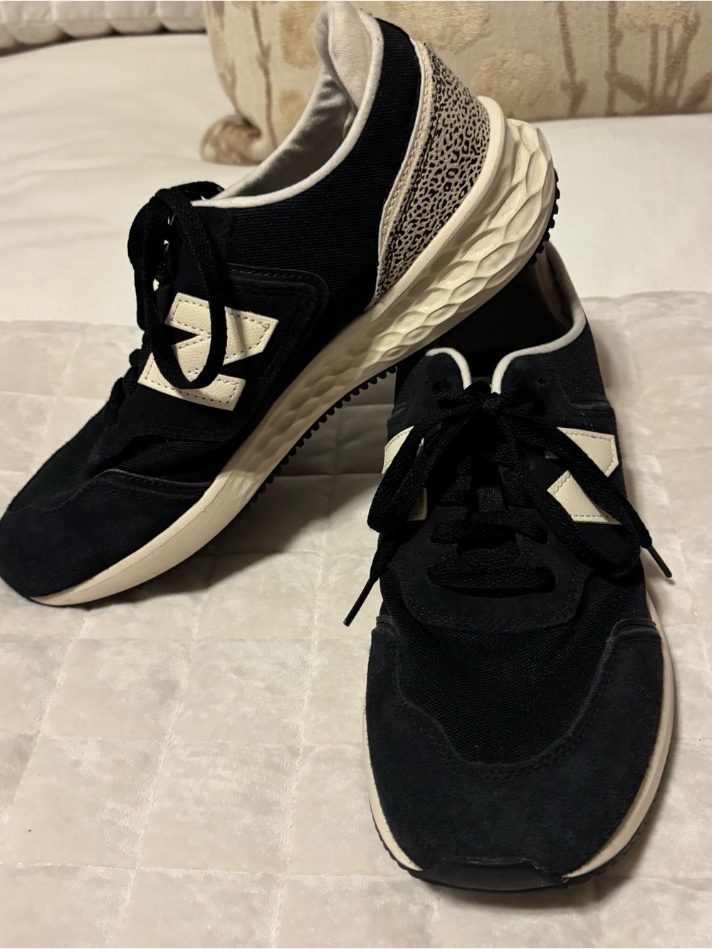New Balance Black and White Men's Athletic Sneakers